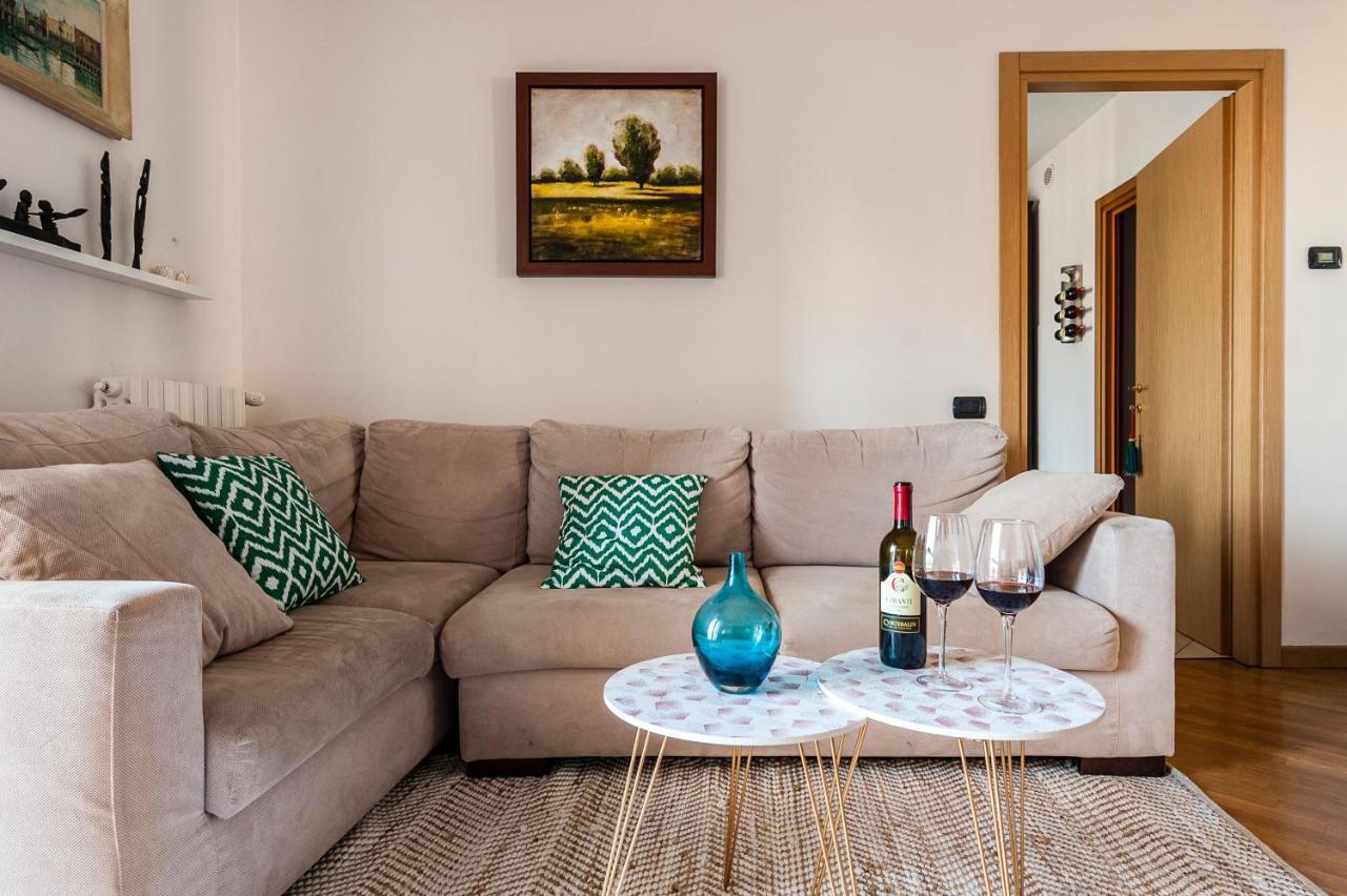 Hostly - Family Home Strada Dell'Olio - Brand New 2Br, 2 Bathrooms With Ac Cascina Εξωτερικό φωτογραφία